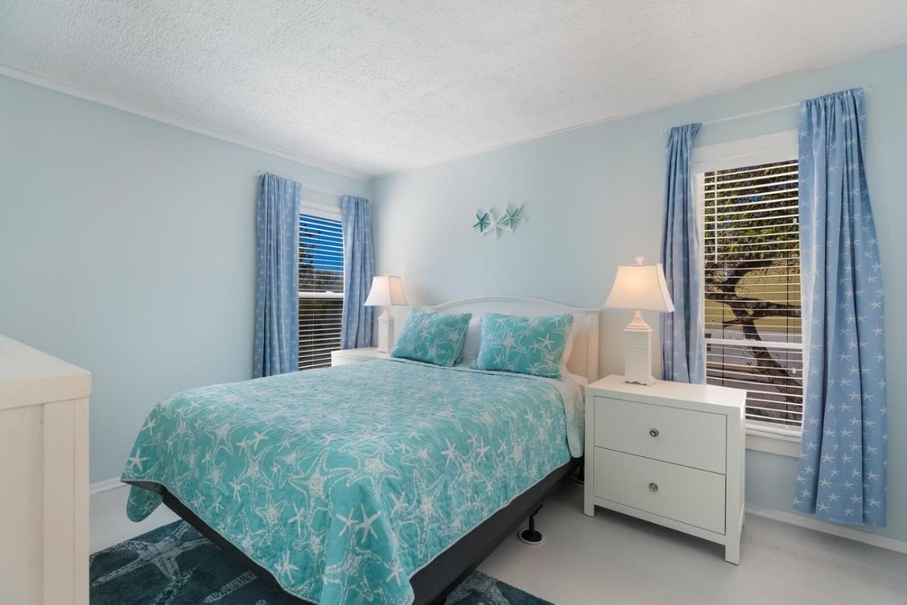 Coquina Cottage B Home Anna Maria Bagian luar foto