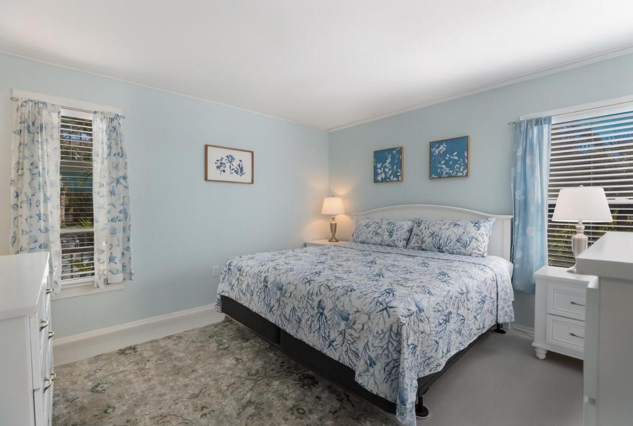 Coquina Cottage B Home Anna Maria Bagian luar foto