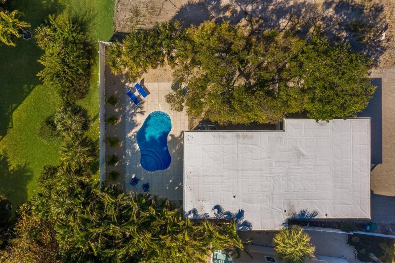 Coquina Cottage B Home Anna Maria Bagian luar foto