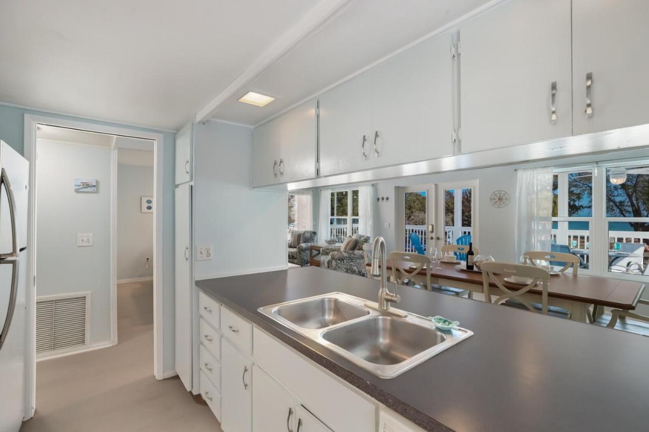 Coquina Cottage B Home Anna Maria Bagian luar foto